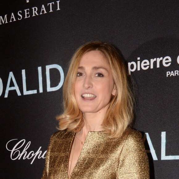 Julie Gayet  à l'Avant première du film "Dalida" à L'Olympia, Paris le 30 novembre 2016. © Rachid Bellak/Bestimage