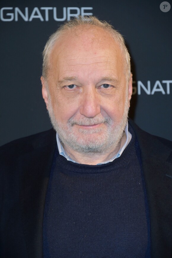 François Berléand - A travers la création d'une galerie d'art éphémère "The Art of Essence" en plein coeur du Paris du Design et des Arts, la marque LG dévoile sa ligne haute-couture LG Signature au Café Beaubourg et sur le parvis du Centre Georges Pompidou à Paris. Le 30 novembre 2016