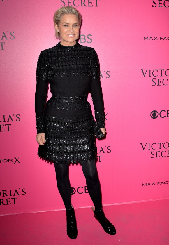 Yolanda Foster (Yolanda Hadid) lors du photocall du Victoria's Secret Fashion 2016 au Grand Palais à Paris, France, le 30novembre 2016.