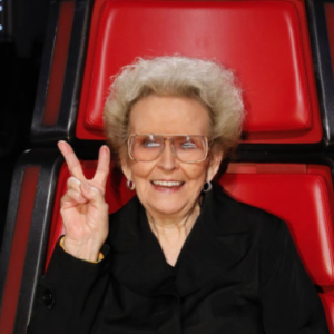 La mère et la grand mère de Miley Cyrus sont venues la soutenir sur le plateau de l'émission The Voice. Photo publiée sur Instagram le 1er décembre 2016