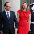 Francois Hollande et Valérie Trierweiler Paris le 7 mai 2013 - Dîner d'etat au Palais de l'Elysée en l'honneur de Mr Bronislaw Komorowski, Président de la République de Pologne.