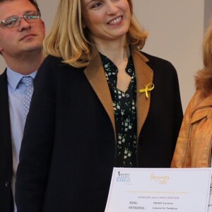 Exclusif - Julie Gayet marraine du 1er forum "Femmes entrepreneurs du Cotentin" à Cherbourg, France, le 7 mars 2017. © Celia Caradec/La Manche Libre/Bestimage  No Web No Blog pour la Belgique et la Suisse Exclusive - For Germany Call For Price - Julie Gayet attending the 1st forum "Femmes entrepreneurs du Cotentin" in Cherbourg, France on March 7, 2017.11/03/2017 - Cherbourg