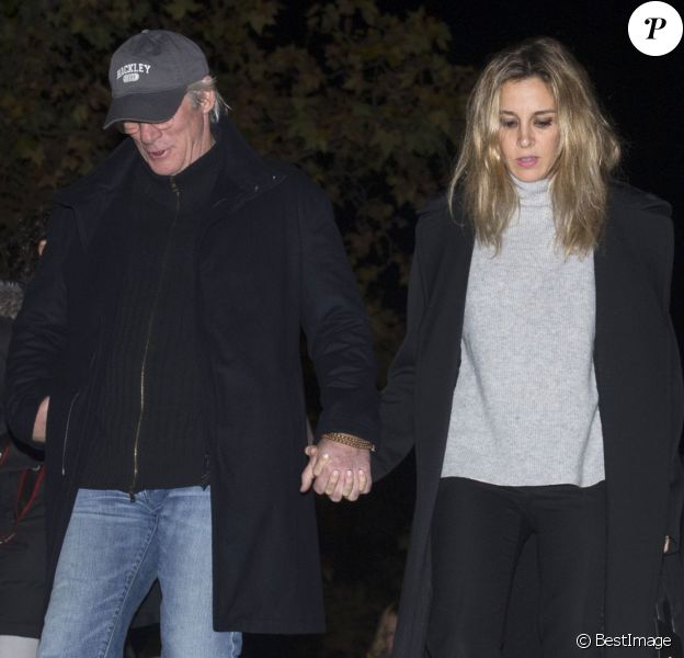Richard Gere et sa compagne Alejandra Silva assistent aux funérailles de la comtesse de Montarco, Charo Palacios à Madrid. Le 1er décembre 2016.