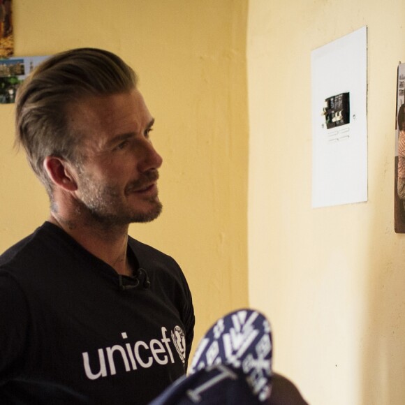 David Beckham, ambassadeur de bonne volonté de l'UNICEF rend visite à des enfants séropositifs en Afrique du Sud le 7 juin 2016.