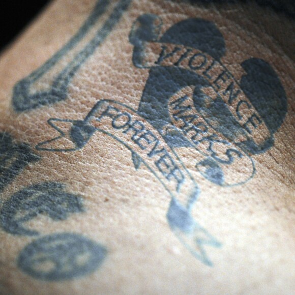Les tatouages de David Beckham au coeur de la nouvelle campagne de l'Unicef. L'ancien footballeur se fait porte-parole de la lutte contre les violences commises sur les enfants, dans une vidéo où ses nombreux tatouages s'animent pour illustrer les différentes formes de violence que ces derniers peuvent subir.