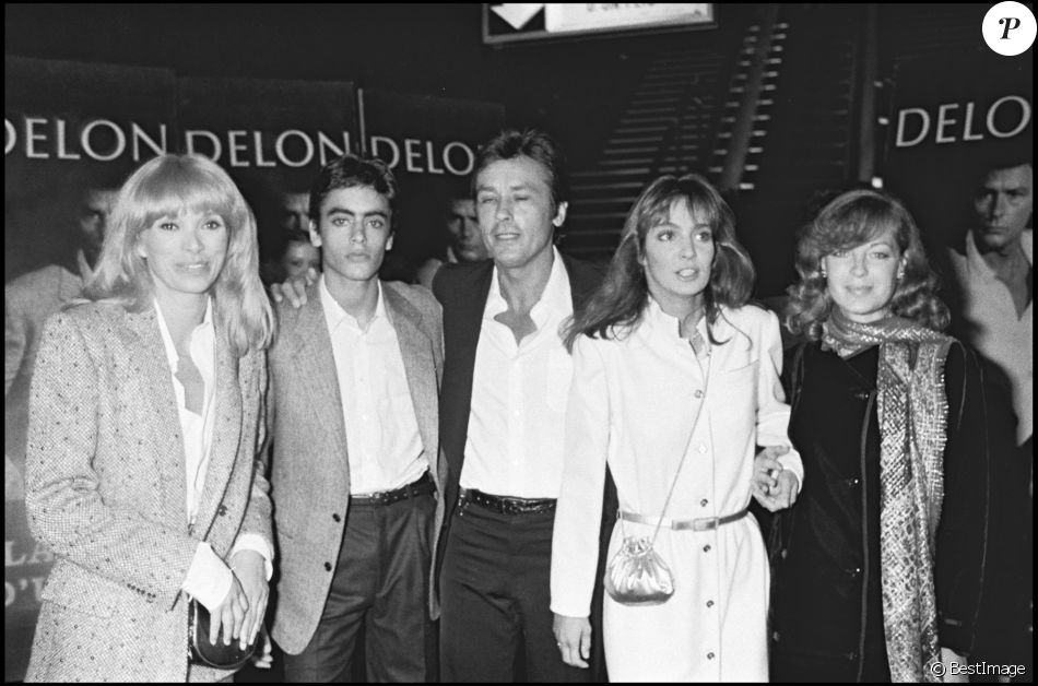 Mireille Darc Anthony Delon Alain Delon Anne Parillaud Et Romy Schneider Lors De La Sortie Du Film Pour La Peau D Un Flic En 1981 Purepeople