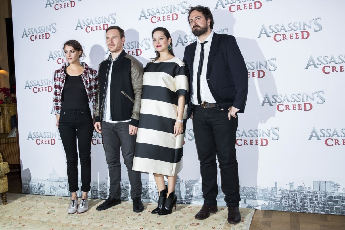 Photo Ariane Labed Michael Fassbender Marion Cotillard Enceinte