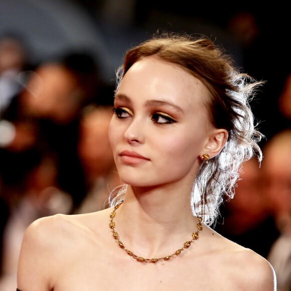 Lily-Rose Depp - Montée des marches du film "I, Daniel Blake" lors du 69ème Festival International du Film de Cannes. Le 13 mai 2016. © Borde-Jacovides-Moreau/Bestimage