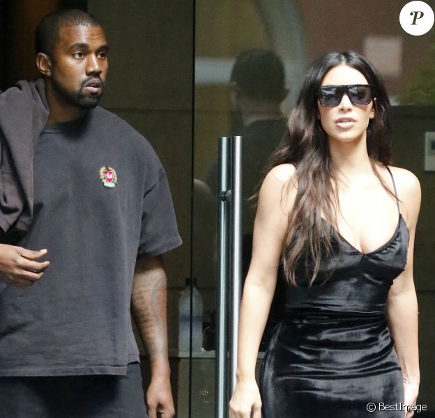 Kanye West et Kim Kardashian sortent de leur appartement à New York, le 14 septembre 2016.