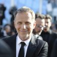 Charles Berling (habillé en Lanvin) - Arrivées à la montée des marches du film "Elle" lors du 69ème Festival International du Film de Cannes. Le 21 mai 2016.
