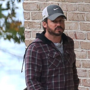 Exclusif - Kelly Clarkson et son fiance Brandon Blackstock se promenent a Nashville, le 20 octobre 2013.