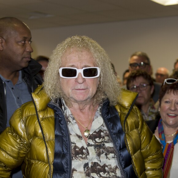 Michel Polnareff lors de l'Inauguration du centre culturel Michel Polnareff à Fontenay-Trésigny le 25 novembre 2016