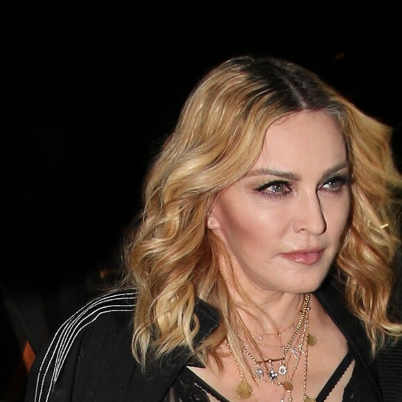 Madonna arrive au défilé de mode Alexander Wang au Pier 94 à New York, le 10 septembre 2016