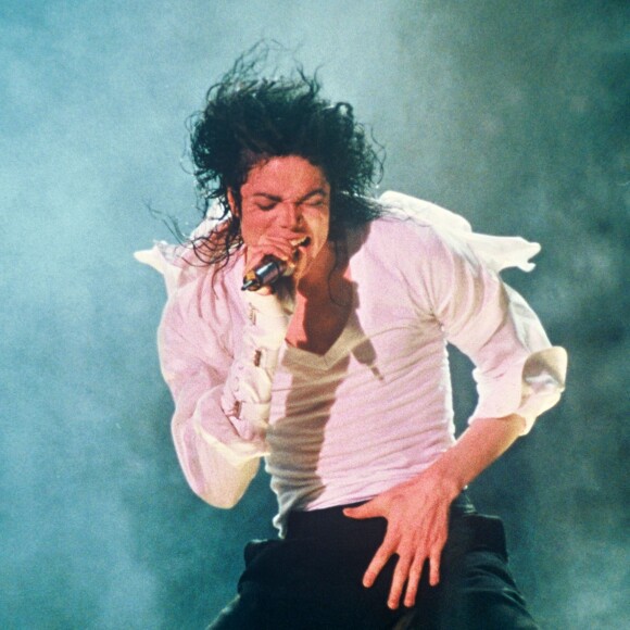 Image d'archives de Michael Jackson en concert à Londres en 1992