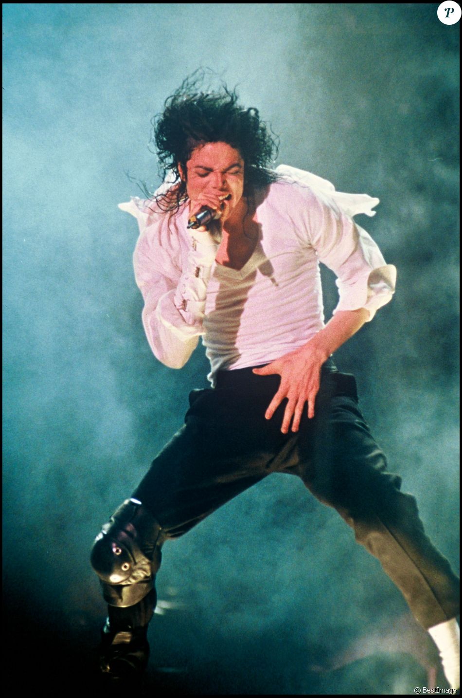 Image d'archives de Michael Jackson en concert à Londres en 1992 Purepeople