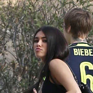 Justin Bieber est allé faire du jogging avec une jolie inconnue sur les hauteurs de Los Angeles, le 12 décembre 2016