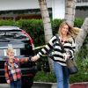 Hilary Duff et son fils Luca sont allés déjeuner dans le quartier de Bel Air à Los Angeles, le 20 novembre 2016.