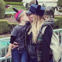 Hilary Duff : Critiquée pour avoir embrassé son fils sur la bouche, elle réagit
