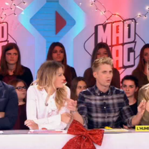 Ayem Nour et sa bande répondent aux attaques de Capucine Anav dans le "Mad Mag" sur NRJ12. Le 14 décembre 2016.