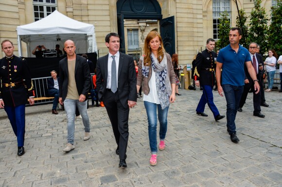 Le premier ministre Manuel Valls et sa femme Anne Gravoin - 35ème Fête de la Musique à l'Hôtel Matignon à Paris, France, le 21 juin 2016. © Coadic Guirec/Bestimage