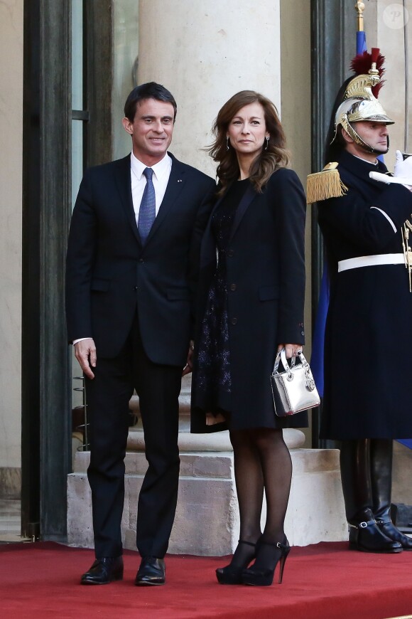 Manuel Valls et sa femme Anne Gravoin - Dîner d'Etat en l'honneur du gouverneur australien Peter Cosgrove au palais de l'Elysée à Paris, le 26 avril 2016. © Stéphane Lemouton/Bestimage