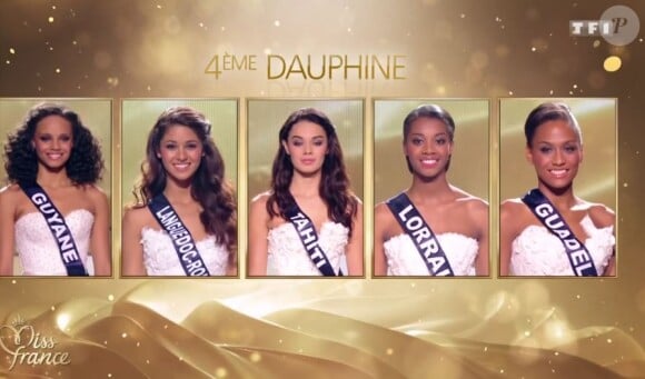 Les cinq finalistes - Concours Miss France 2017. Sur TF1, le 17 décembre 2016. 