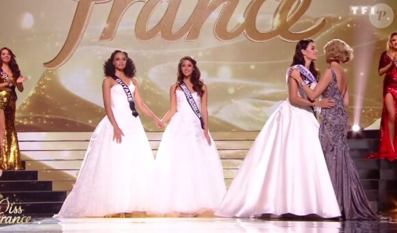 Miss Tahiti Vaea Ferrand est élue 2e dauphine de Miss France 2017  - Concours Miss France 2017. Sur TF1, le 17 décembre 2016. 