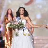 La Miss Guyane, Alicia Aylies, est élue Miss France 2017 - Concours Miss France 2017. Sur TF1, le 17 décembre 2016.