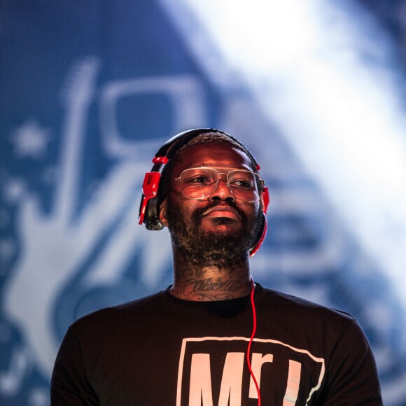 Djibril Cissé - Scène musicale après le tournoi de football Media Cup, un tournoi par équipe de production ou chaine de télévision, à Meudon. Le 2 juillet 2016.