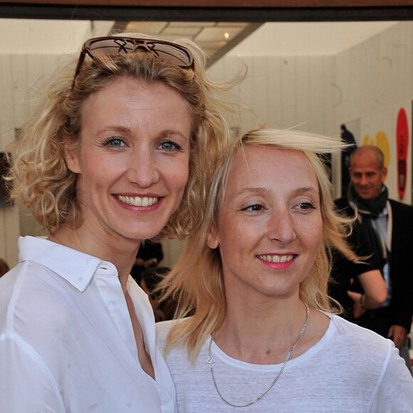 Audrey Lamy et sa soeur Alexandra Lamy - Jour 8 - People au Village lors des Internationaux de France de tennis de Roland Garros le 2 juin 2013.