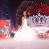 Alicia Aylies, alias Miss France 2017, fête Noël en robe blanche, le 17 décembre à l'Arena de Montpellier