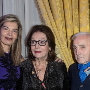 Maria Theofili, Nana Mouskouri, Hélène Carrère d'Encausse Charles Aznavour  à la Cérémonie de remise du prix Nikos Gatsos 2016, attribué à Charles Aznavour à l'ambassade de Grèce à Paris le 19 décembre 2016. © Cyril Moreau/Bestimage