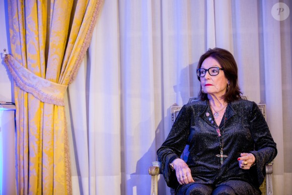 Nana Mouskouri à la Cérémonie de remise du prix Nikos Gatsos 2016, attribué à Charles Aznavour à l'ambassade de Grèce à Paris le 19 décembre 2016. © Cyril Moreau/Bestimage