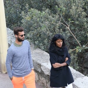 Benoît Paire et sa compagne Shy'm se promènent dans les rues de Monaco après un déjeuner à leur hôtel le 13 avril 2016.