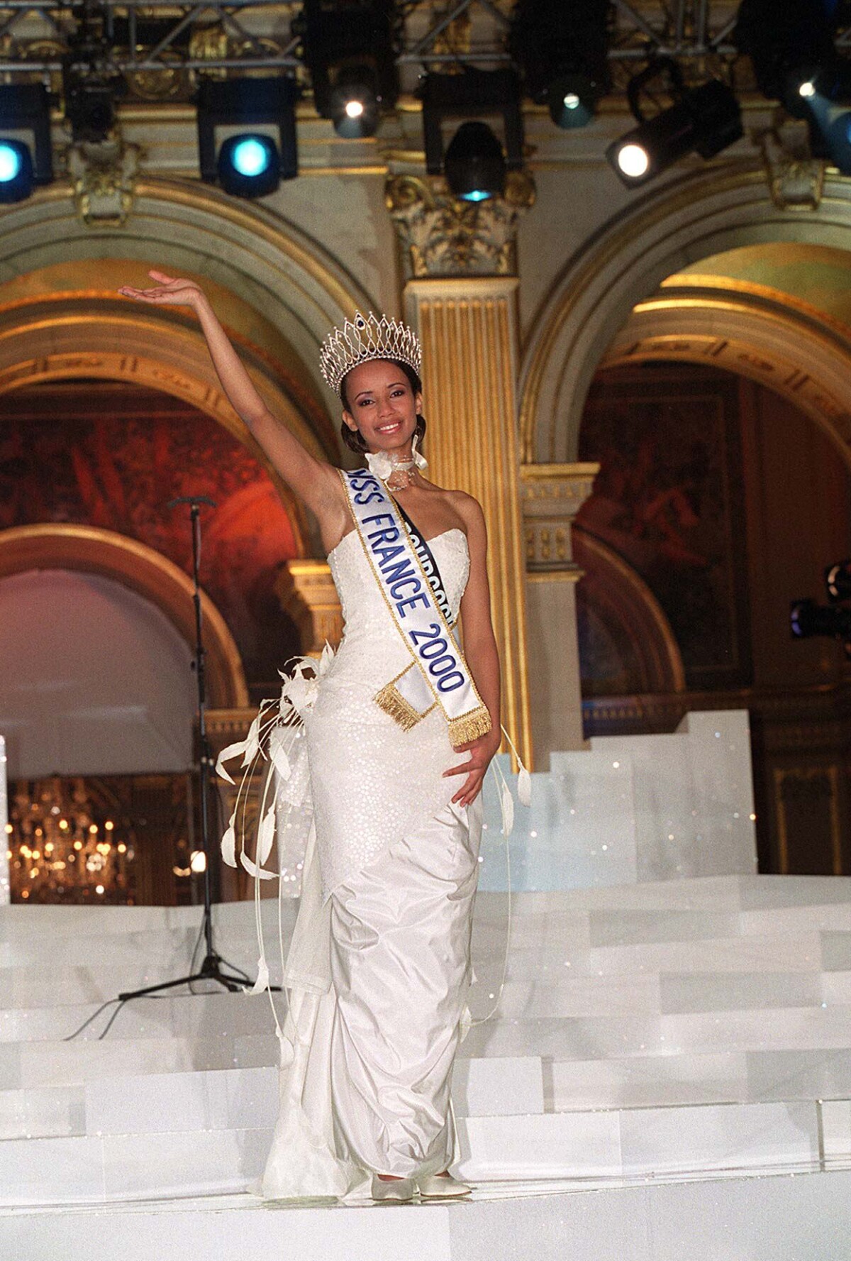 Photo : Sonia Rolland à L'élection De Miss France 2000 En Décembre 1999 ...