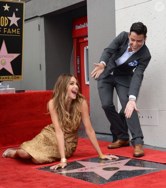 Sofia Vergara ; Manolo Gonzalez-Ripoll Vergara - Sofia Vergara inaugure son étoile sur Hollywood boulevard à Los Angeles le 7 mai 2015