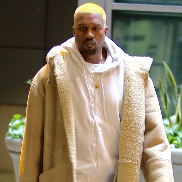 Kanye West à la sortie du cinéma Arclight à Los Angeles, le 26 décembre 2016.