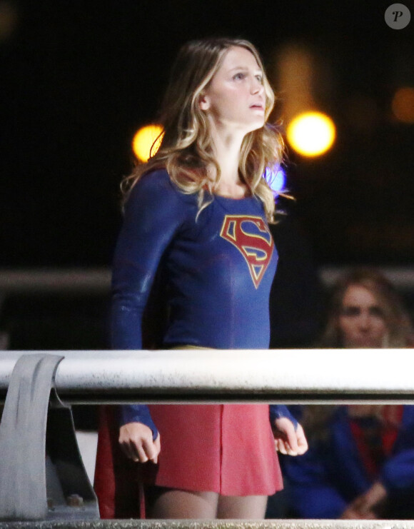 Exclusif - Tyler Hoechlin et Melissa Benoist sur le tournage de Supergirl à Vancouver le 4 aout 2016.
