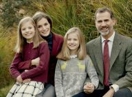 Leonor et Sofia d'Espagne : Tendrement collées à Letizia et Felipe pour finir...