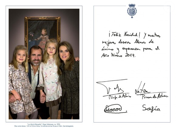 Carte de voeux du roi Felipe VI et de la reine Letizia d'Espagne avec leurs filles Sofia et Leonor pour les fêtes de fin d'année 2013.