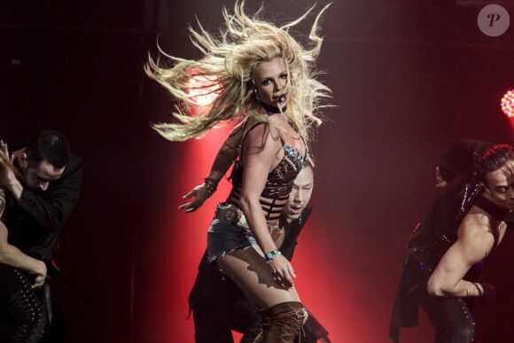 Britney Spearsen concert pour le 99.7 Triple Ho Show à San Jose, le 3 décembre 2016