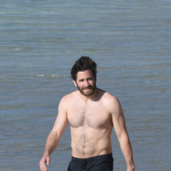 Jake Gyllenhaal sur la plage de Colombier à St Barth, le 1er janvier 2017.