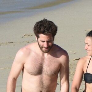 Jake Gyllenhaal et Greta Caruso sur la plage de Colombier à St Barth, le 1er janvier 2017.