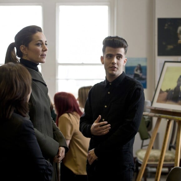 La duchesse Catherine de Cambridge lors de sa visite d'une expo photo intitulée Mute; are you being heard dans le cadre de ses actions en faveur de la santé mentale, en novembre 2015 à Caernarfon au Pays de Galles. En janvier 2017, la Royal Photographic Society a annoncé que Kate était faite membre honoraire à vie de l'organisation.