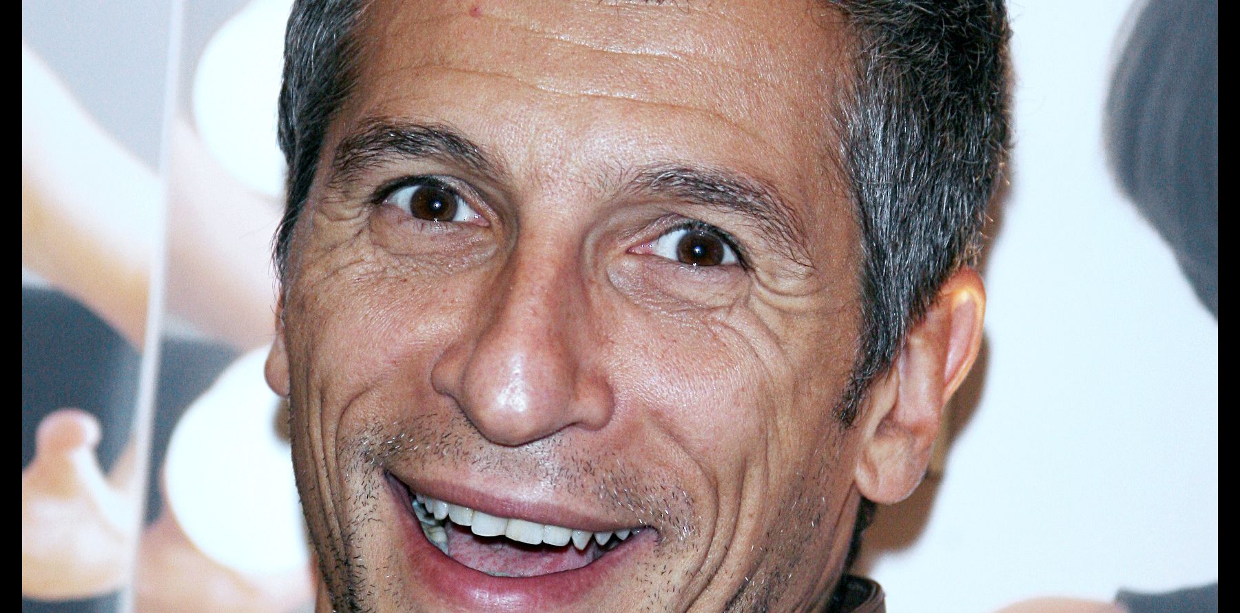Nagui a un nouveau squatteur dans son émission, 'Tout le ...