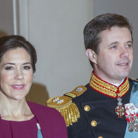 La princesse Mary et le prince Frederik de Danemark lors de la réception du nouvel an au palais de Christianborg des agents de la Défense, des services d'urgences et des responsables des grandes organisations nationales, au matin du 4 janvier 2017.