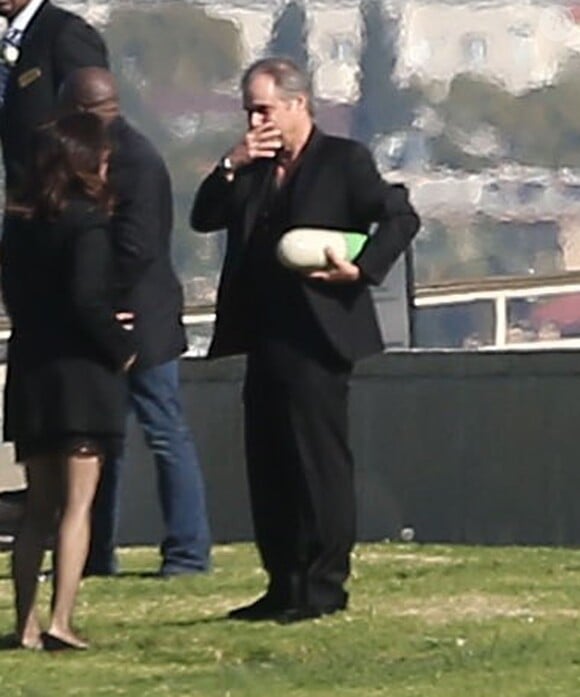 Todd Fisher - Funérailles de Carrie Fisher et de sa mère Debbie Reynolds au cimetière Forest Lawn d'Hollywood Hills à Los Angeles, Californie, Etats-Unis, le 6 janvier 2017.