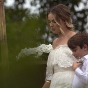 Margot Robbie avec son neveu - Margot Robbie s'est mariée avec Tom Ackerley à Byron Bay en Australie le 19 décembre 2016.
