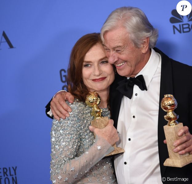 Isabelle Huppert et Paul Verhoeven - Press Room lors de la 74ème cérémonie annuelle des Golden Globe Awards à Beverly Hills, Los Angeles, Californie, Etats-Unis, le 8 janvier 2017.