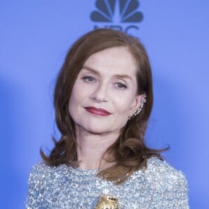 Isabelle Huppert - Press Room lors de la 74ème cérémonie annuelle des Golden Globe Awards à Beverly Hills, Los Angeles, Californie, Etats-Unis, le 8 janvier 2017. © Olivier Borde/Bestimage